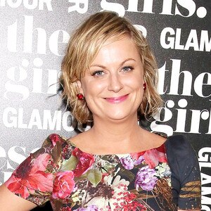 Amy Poehler's Flowery Cocktail Dress Needs Landscaping