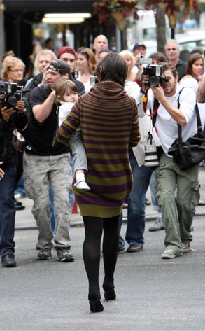 Katie Holmes, Suri, Paparazzi