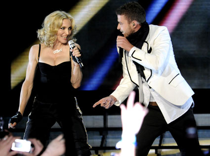 http://images.eonline.com/eol_images/Entire_Site/20080501/425.madonna.timberlake.050108.jpg