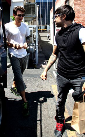 John Mayer, Pete Wentz