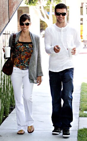 justin timberlake and jessica biel red carpet. Justin Timberlake bounces