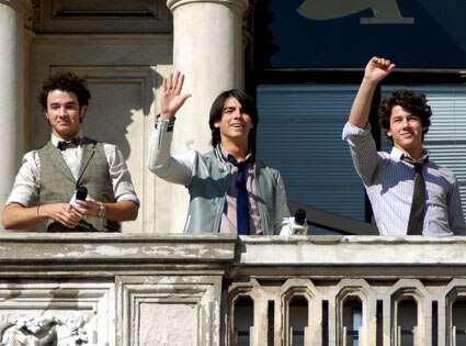 Jonas Brothers Jonas Brothers
