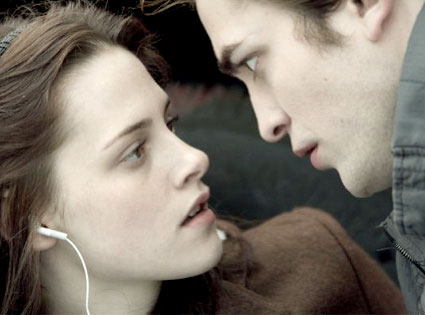 robert pattinson new moon movie. Twilight, Robert Pattinson