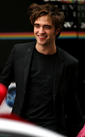 robert pattinson foto. ya that Robert Pattinson#39;s