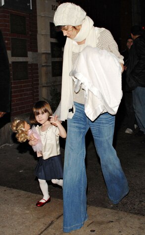 Suri, Katie Holmes
