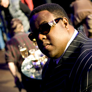 NOTORIOUS BIG: Sean "Diddy" Combs, Li'l Kim and More Pay Tribute on 15th ...