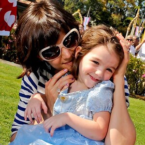 Katie Holmes, Suri Cruise