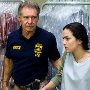 Harrison Ford, Alice Braga, Crossing Over