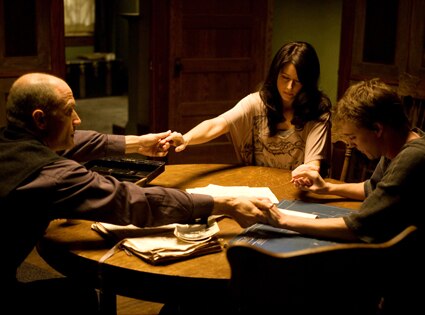 Kyle Gallner, Amanda Crew, The Haunting in Connecticut