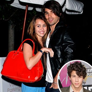 Miley Cyrus, Justin Gaston, Nick Jonas