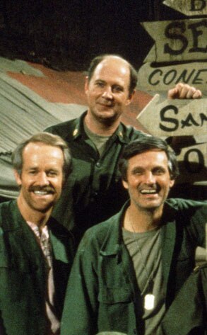 Cast Mash, Mike Farrell , Loretta Swit, William Christopher , and Harry Morgan