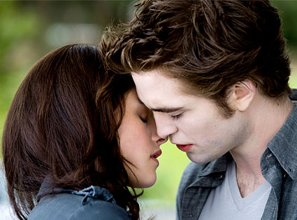 robert pattinson and kristen stewart new moon. New Moon, Kristen Stewart,