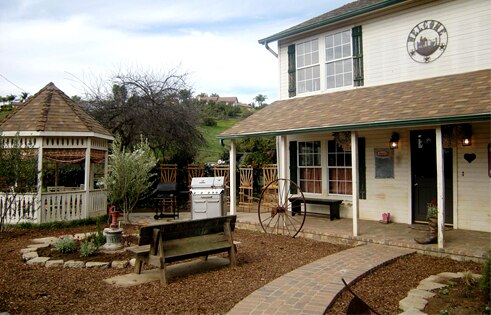 Clean House Episode 101: Patio (After)