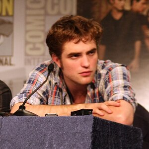 Robert Pattinson