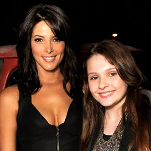 Ashley Greene, Abigail Breslin