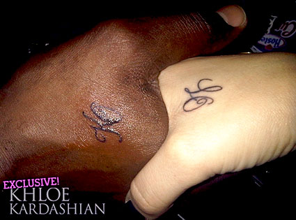 Khlo� and Lamar got each other's initials tattooed on their hands, 