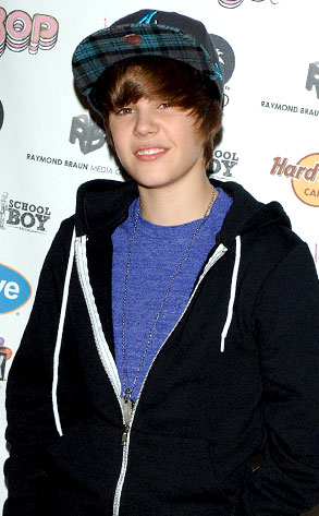 justin bieber young pics. Justin Bieber