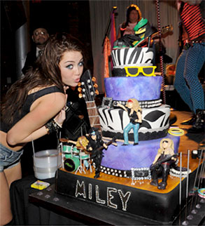 Justin Bieber Birthday Cake on The Celebrity Report  Justin Bieber  Plans For 17 Birthday