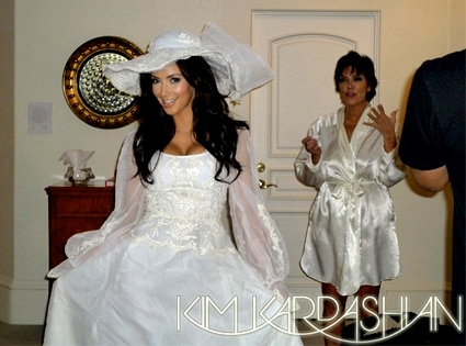 the amazing kim kardashian bridal dressclass=the amazing kim kardashian dresses