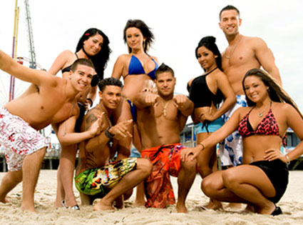 http://images.eonline.com/eol_images/Entire_Site/20091208/425.jerseyshore.cast.lc.120809.jpg