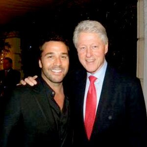 Jeremy Piven, Bill Clinton, Twitter