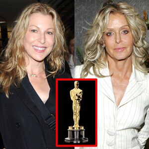 Tatum ONeal, Farrah Fawcett, Oscar Statuette