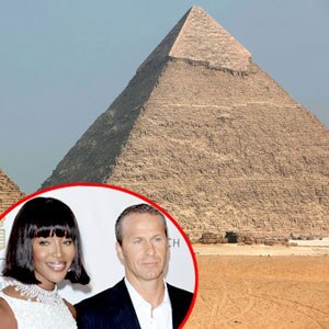 Luxor, Egypt, Naomi Campbell, Vladislav Doronin