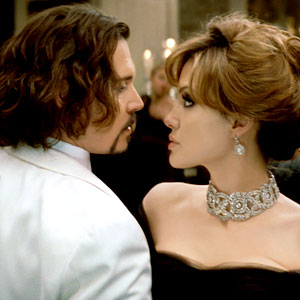 Angelina Jolie! Halle Berry! Angelina Jolie! Halle Berry!