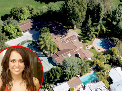 Miley Cyrus, Estate