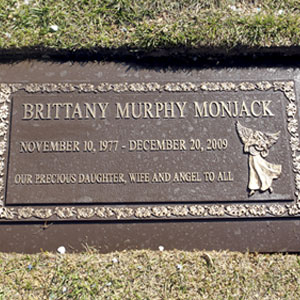 Brittany Murphy, Headstone