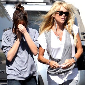 Ali Lohan, Dina Lohan