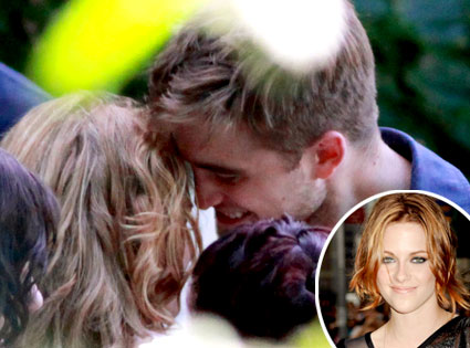 robert pattinson and kristen stewart kissing in montreal. Kristen Stewart, Robert