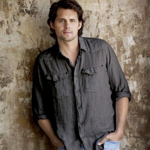 Kristoffer Polaha, Life Unexpected