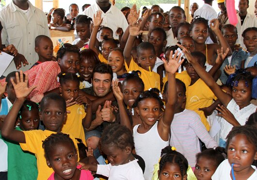 JenCarlos Canela
