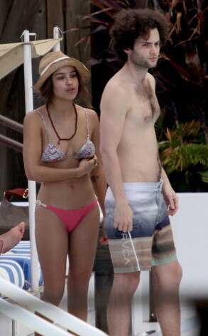 Penn Badgley, Zoe Kravitz Penn Badgley, Zoe Kravitz