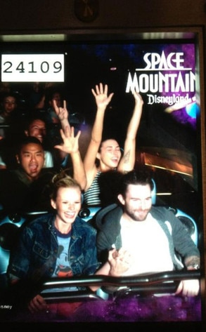 Adam Levine, Anne V, Twitter