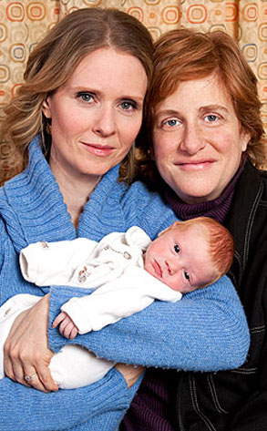 Cynthia Nixon, Christine Marinoni, Max Ellington Nixon-Marinon