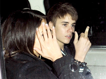 Justin Bieber and Selena Gomez went out for dinner Tuesday night as part of