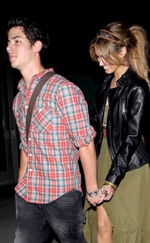 Nick Jonas, Delta Goodrem 