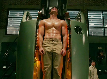 Captain America S Chris Evans Sexy Shirtless You Re Welcome E News