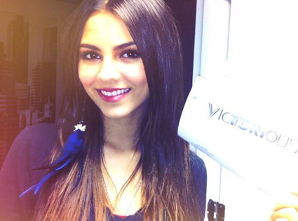  victoriaJustice 1st Victorious table read of Season 3