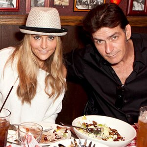 Brooke Mueller, Charlie Sheen
