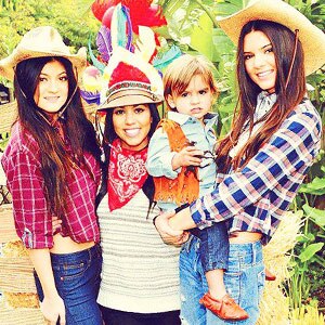 Kendall Jenner, Kylie Jenner, Kourtney Kardashian, Mason Disick