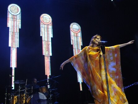 Adriana Steves, Florence The Machine, Fernanda Paes Leme, Ashton Kutcher, Seu Jorge, Bruno Mars, Jonatas Faro