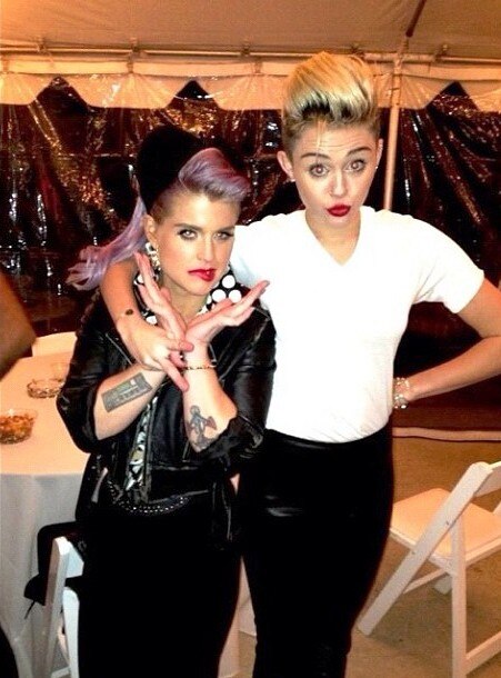 miley cyrus, kelly osbourne miley cyrus, kelly osbourne