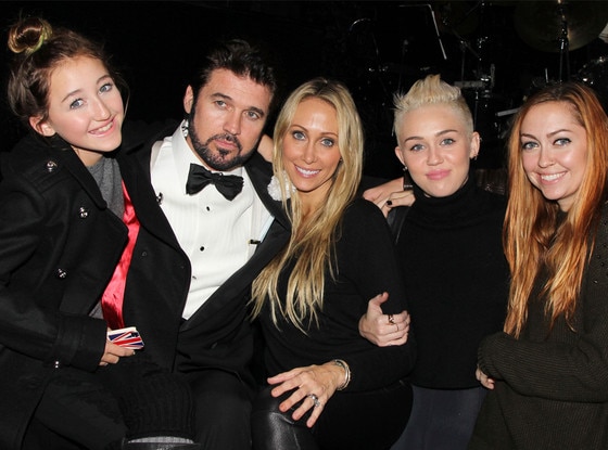 Noah Cyrus, Billy Ray Cyrus, Tish Cyrus, Miley Cyrus Noah Cyrus, Billy Ray Cyrus, Tish Cyrus, Miley Cyrus