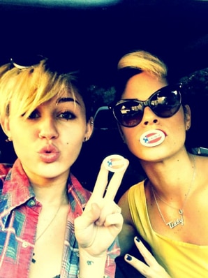 Miley Cyrus, Twitter