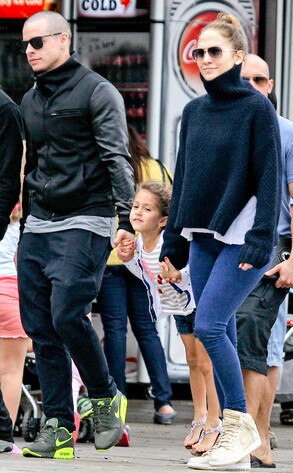 Jennifer Lopez, Emme Anthony, Casper Smart