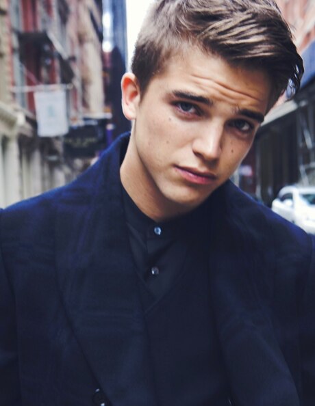 Patrick Schwarzenegger, River Viiperi
