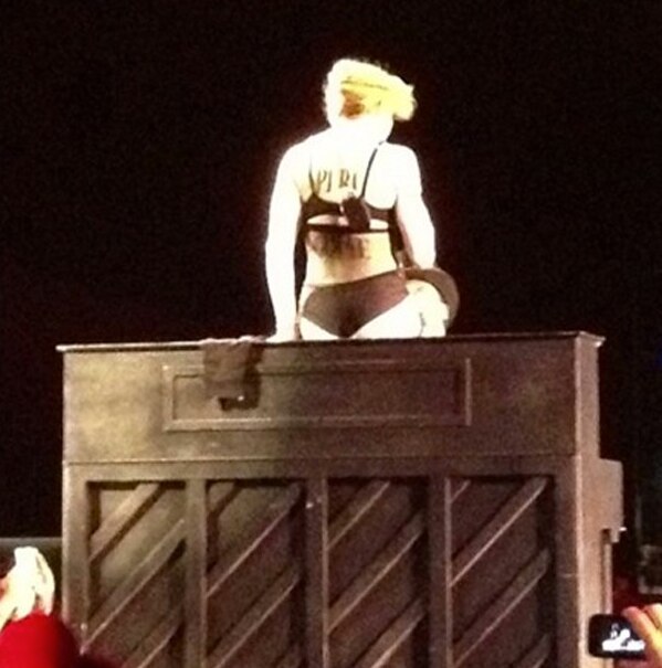 Madonna, Instagram, Twitter